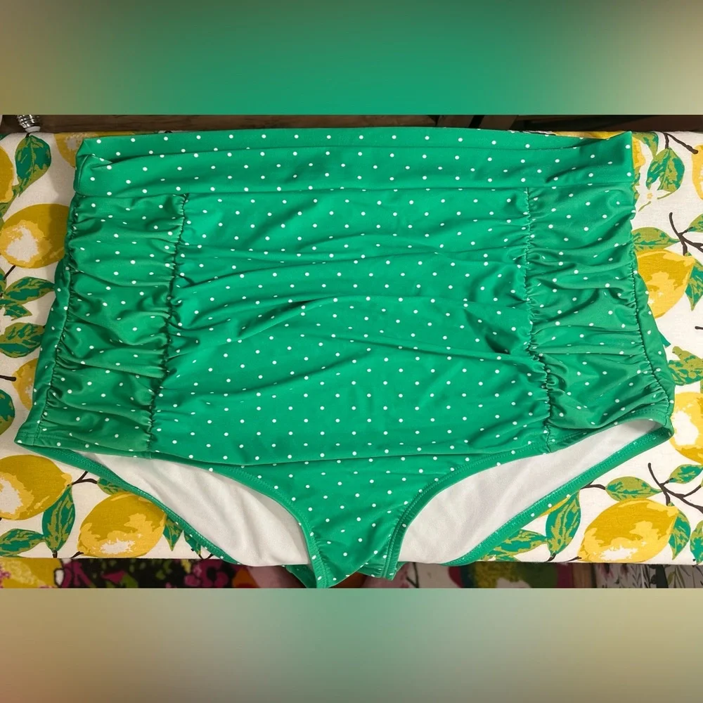 Unique Vintage Plus Size Green & White Pin Dot Monroe Swim Bottom - Picture 9 of 10